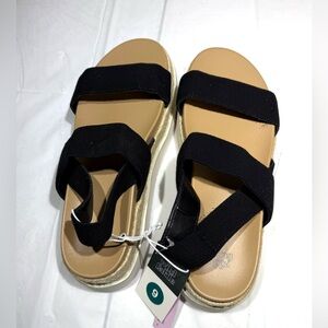 Wild Fable Black Sandals